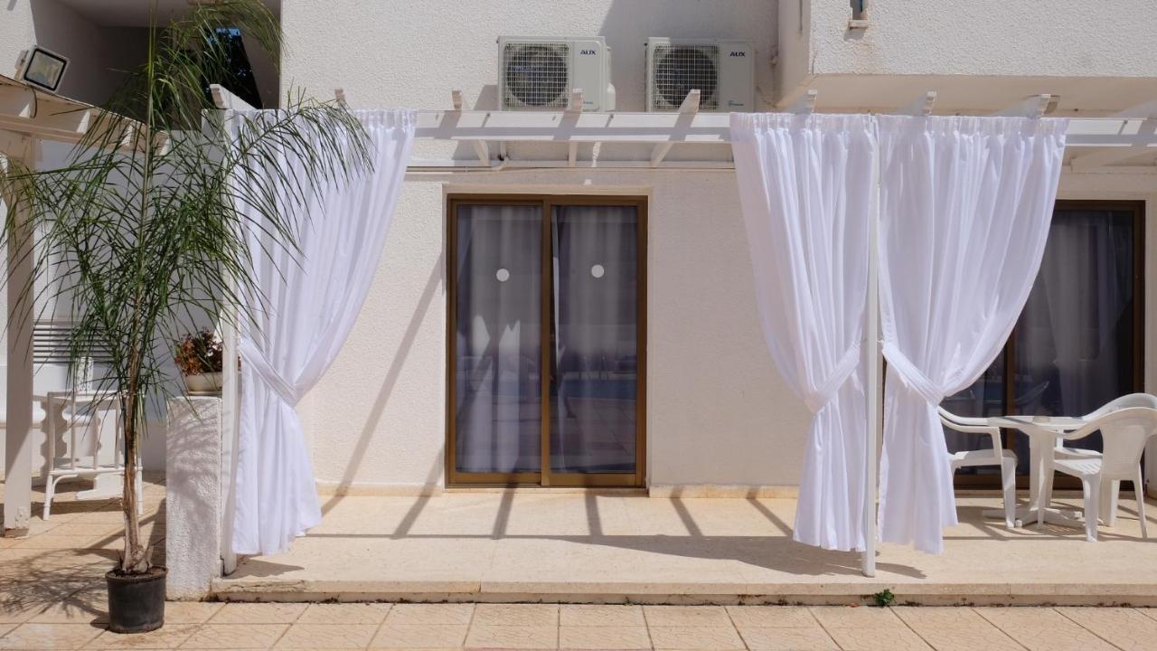 Amore Hotel Apts Paralimni Zewnętrze zdjęcie